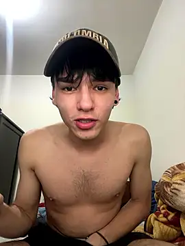 ErickRojass3 online show from January 15, 2026, 2:59 am