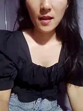 Snapshot of Asami_6868 chatting on May 11, 2026, 4:04 pm Asami 6868 online show from May 11, 2026, 4:04 pm