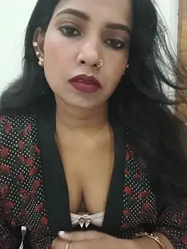 Snapshot of SA-K-SHI chatting on July 7, 2026, 3:26 pm SA-K-SHI online show from July 7, 2026, 3:26 pm