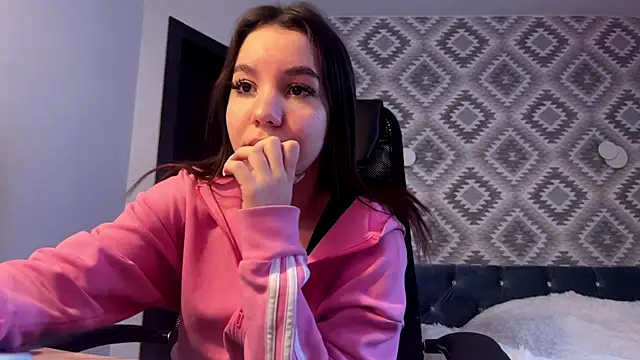 tiffanyrap online show from January 8, 2026, 7:14 am