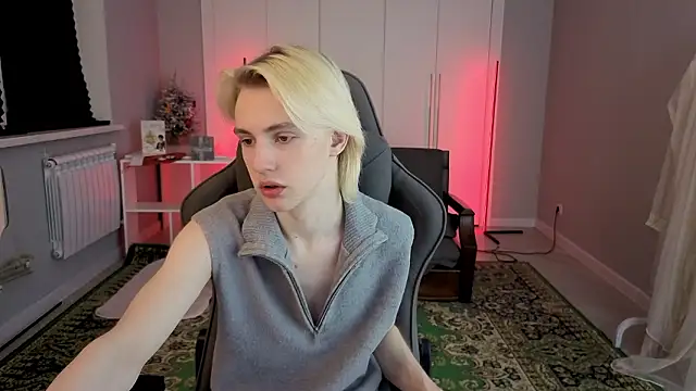 lucidangelok1 online show from March 15, 2026, 1:18 pm