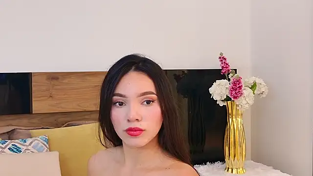 KatheVera online show from April 8, 2026, 7:59 pm