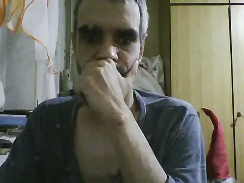 Gattuzoman85 online show from January 5, 2026, 10:57 pm