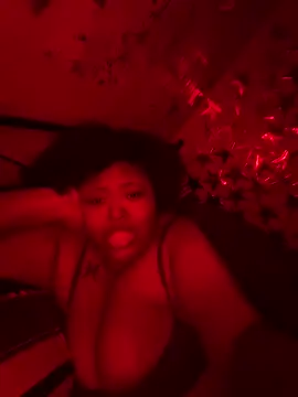 Chocolatebunnyxx96 online show from February 4, 2026, 6:52 am