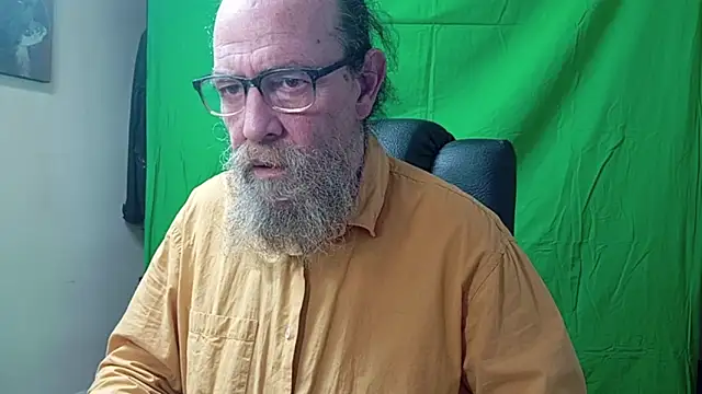 Snapshot of Uncle_Hottie chatting on March 23, 2026, 4:40 pm Uncle Hottie online show from March 23, 2026, 4:40 pm