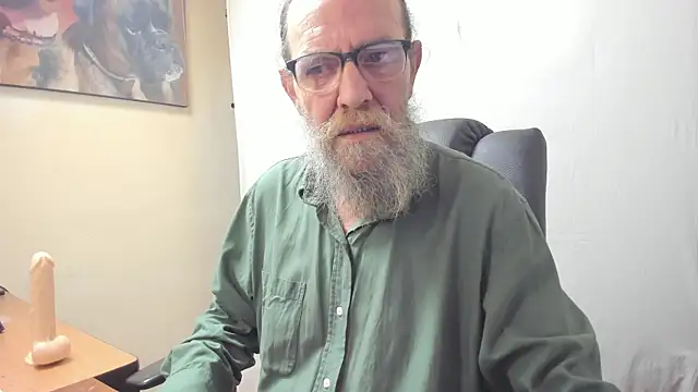 Snapshot of Uncle_Hottie chatting on February 25, 2026, 6:30 pm Uncle Hottie online show from February 25, 2026, 6:30 pm