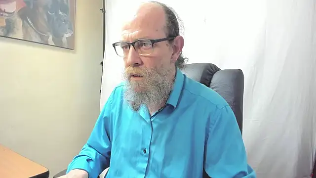 Snapshot of Uncle_Hottie chatting on February 14, 2026, 8:20 pm Uncle Hottie online show from February 14, 2026, 8:20 pm