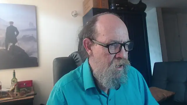 Snapshot of Uncle_Hottie chatting on June 16, 2026, 3:12 pm Uncle Hottie online show from June 16, 2026, 3:12 pm