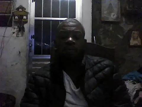 Negaomalinha1 online show from July 5, 2026, 4:19 am