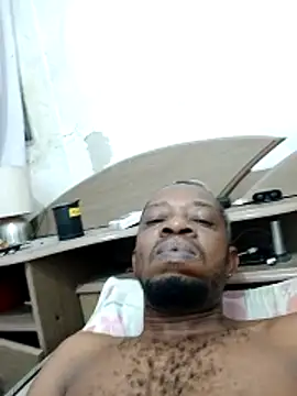 Negaomalinha1 online show from February 15, 2026, 2:45 am