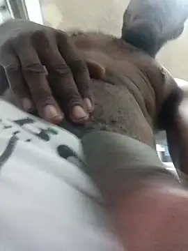 Negaomalinha1 online show from March 29, 2026, 11:28 pm