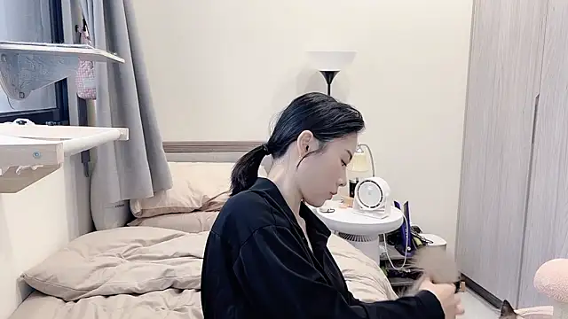 BabyOneDaily online show from March 10, 2026, 2:15 am