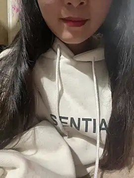 Snapshot of mode-bae chatting on February 3, 2026, 1:49 pm mode-bae online show from February 3, 2026, 1:49 pm