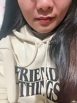 Snapshot of mode-bae chatting on January 16, 2026, 2:04 am mode-bae online show from January 16, 2026, 2:04 am