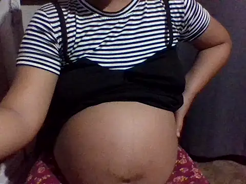 sweetprinces08 online show from May 19, 2026, 12:56 pm