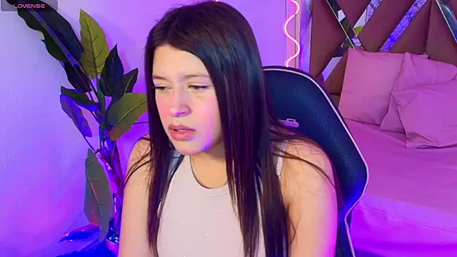 sharlot tay1 online show from January 10, 2026, 3:13 am