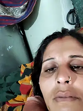 Snapshot of Bhavna8080 chatting on June 21, 2026, 5:24 am Bhavna8080 online show from June 21, 2026, 5:24 am