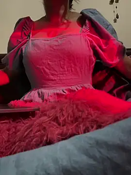 Shruty-11 online show from March 6, 2026, 9:43 pm