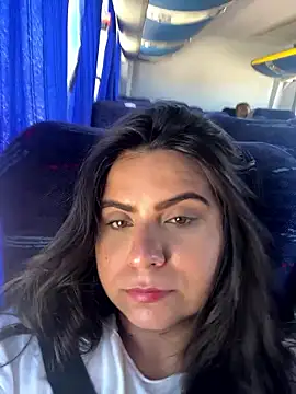 HellenaTinoco online show from January 12, 2026, 1:29 pm