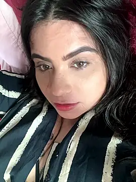 HellenaTinoco online show from January 7, 2026, 3:06 pm