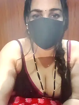 Snapshot of 01Roshani chatting on February 14, 2026, 12:00 am 01Roshani online show from February 14, 2026, 12:00 am