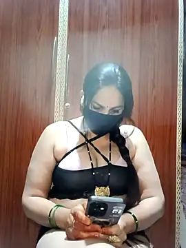 Snapshot of 01Roshani chatting on February 19, 2026, 9:01 pm 01Roshani online show from February 19, 2026, 9:01 pm