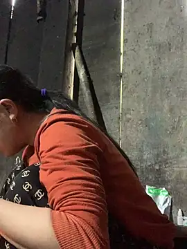 Snapshot of hinicky-0 chatting on February 1, 2026, 2:10 am hinicky-0 online show from February 1, 2026, 2:10 am