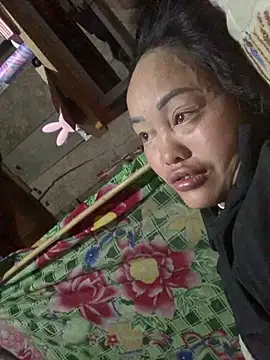 Snapshot of hinicky-0 chatting on February 22, 2026, 12:02 am hinicky-0 online show from February 22, 2026, 12:02 am