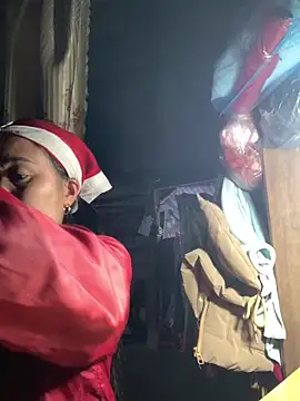 Snapshot of hinicky-0 chatting on February 15, 2026, 7:57 pm hinicky-0 online show from February 15, 2026, 7:57 pm