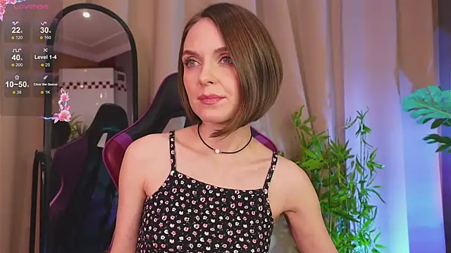 Snapshot of Lil__Fleur chatting on February 2, 2026, 8:41 pm Lil Fleur online show from February 2, 2026, 8:41 pm