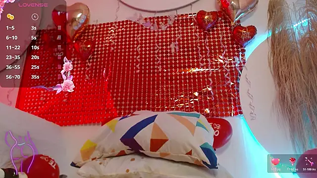 Snapshot of Leslie21_ chatting on February 6, 2026, 1:29 pm Leslie21 online show from February 6, 2026, 1:29 pm