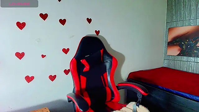 honeyluxe  online show from February 20, 2026, 6:26 am