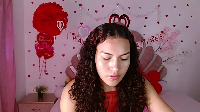 Naya  fox723 online show from February 14, 2026, 5:57 pm