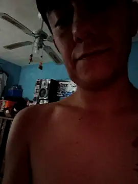 Hxzelmxnix online show from February 28, 2026, 8:52 pm