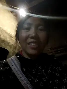 vesla-2k online show from March 13, 2026, 1:27 pm