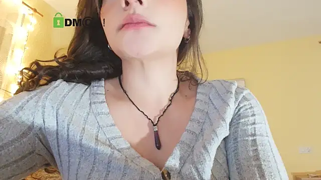 juliiaroberts online show from March 3, 2026, 1:23 am