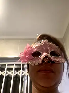 Snapshot of Creamy_bitchxxx chatting on January 7, 2026, 10:48 pm Creamy bitchxxx online show from January 7, 2026, 10:48 pm