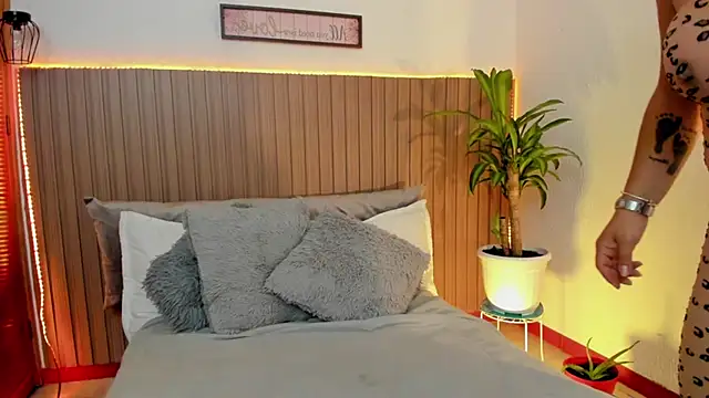 IndieMiller online show from April 8, 2026, 11:55 am