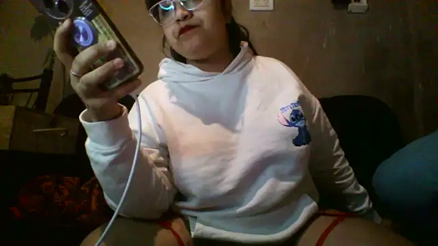 Snapshot of dulce_marrr chatting on June 21, 2026, 11:43 pm dulce marrr online show from June 21, 2026, 11:43 pm