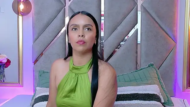 Snapshot of Celeste-Brown- chatting on January 5, 2026, 7:39 pm Celeste-Brown- online show from January 5, 2026, 7:39 pm