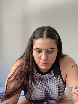 chinaaa2333 online show from February 10, 2026, 1:43 pm