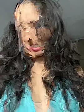 Snapshot of auroramooon chatting on February 17, 2026, 3:04 am auroramooon online show from February 17, 2026, 3:04 am