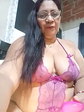 Snapshot of Sammylatinaxxx chatting on May 19, 2026, 11:12 pm Sammylatinaxxx online show from May 19, 2026, 11:12 pm