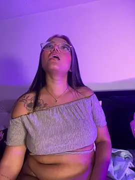 queen of you heart online show from March 8, 2026, 3:43 am