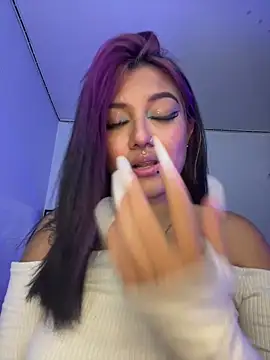 queen of you heart online show from January 14, 2026, 2:48 am