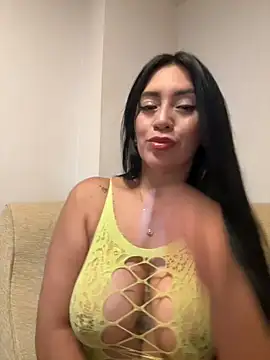 Snapshot of nataliia_queen_ chatting on June 27, 2026, 5:02 am nataliia queen online show from June 27, 2026, 5:02 am