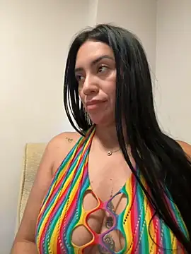 Snapshot of nataliia_queen_ chatting on July 10, 2026, 5:35 pm nataliia queen online show from July 10, 2026, 5:35 pm
