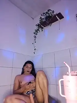 Snapshot of Jade-Morena-Transex-ON chatting on June 20, 2026, 3:11 am Jade-Morena-Transex-ON online show from June 20, 2026, 3:11 am