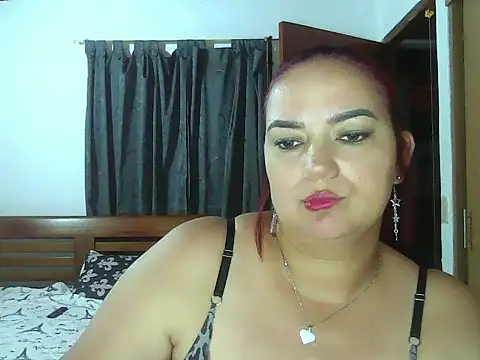 Snapshot of Roja_tentacion chatting on May 17, 2026, 5:07 am Roja tentacion online show from May 17, 2026, 5:07 am