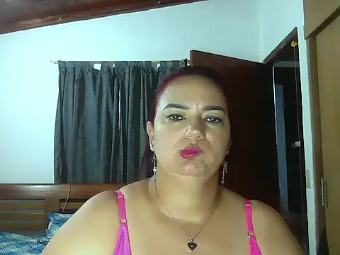 Snapshot of Roja_tentacion chatting on May 9, 2026, 10:35 pm Roja tentacion online show from May 9, 2026, 10:35 pm